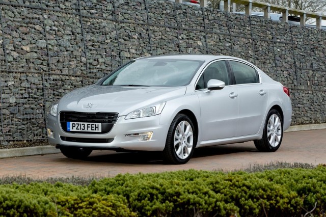 Peugeot 508 saloon (1).jpg